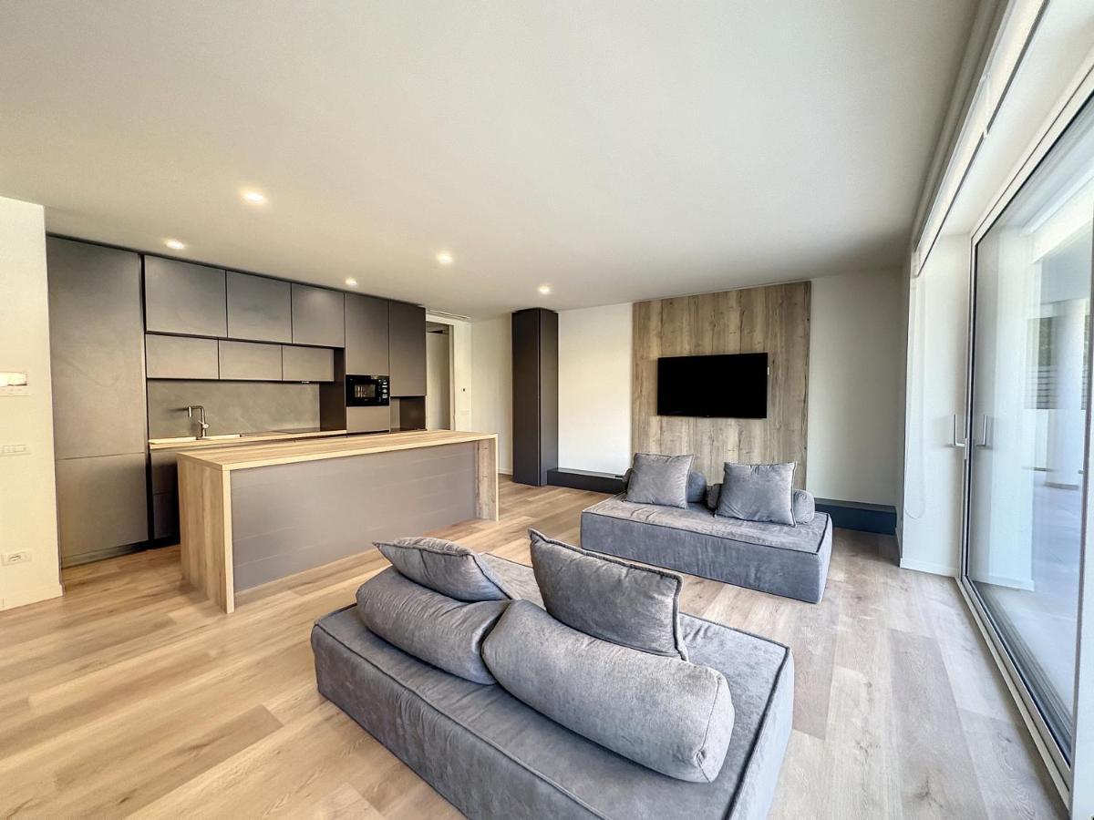 Ad Suite Apartment Riva del Garda Kültér fotó
