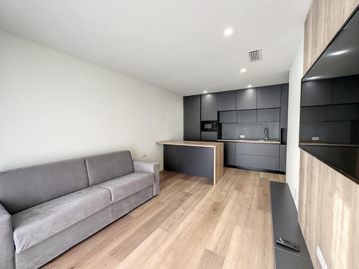 Ad Suite Apartment Riva del Garda Kültér fotó