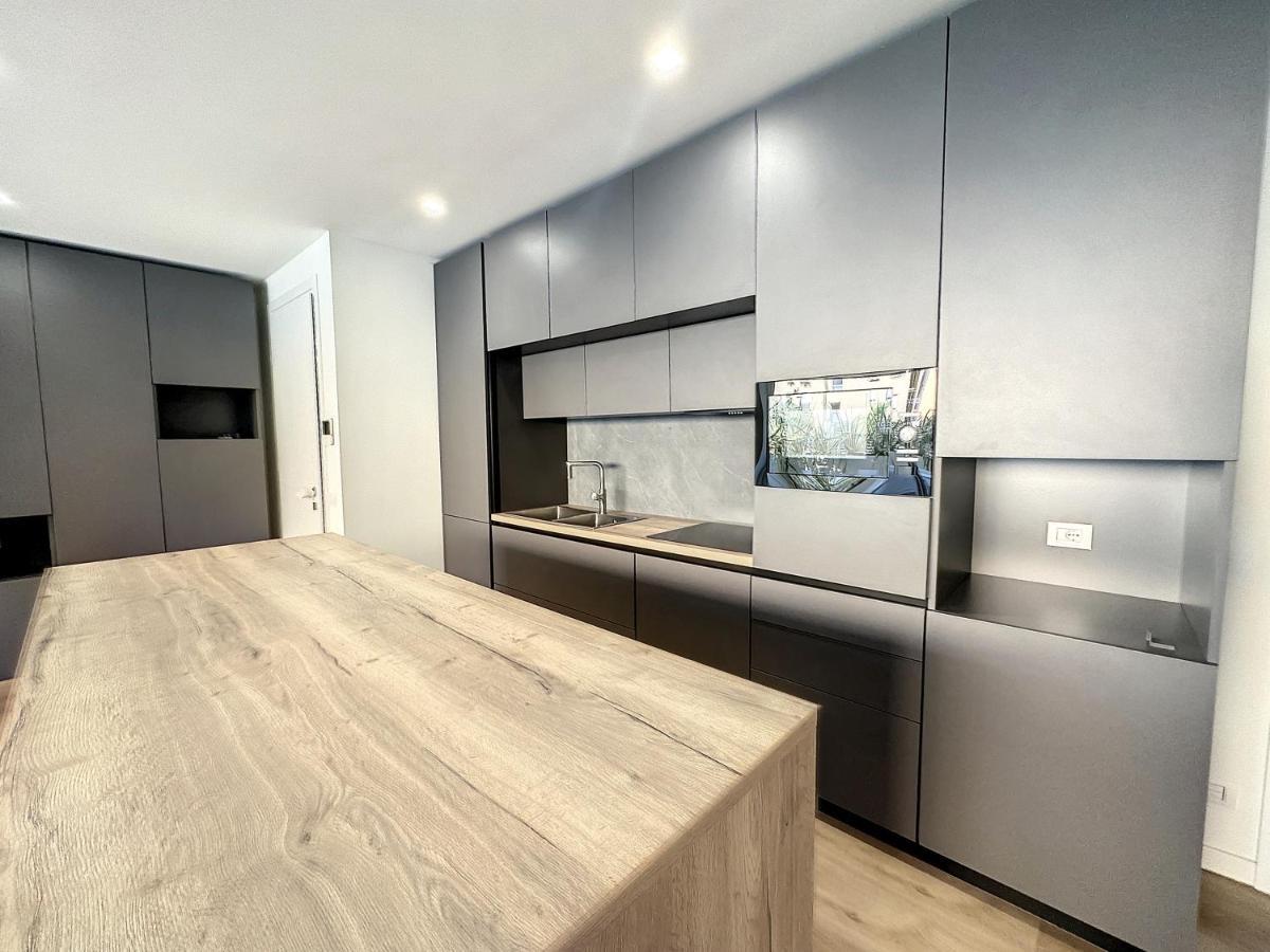 Ad Suite Apartment Riva del Garda Kültér fotó