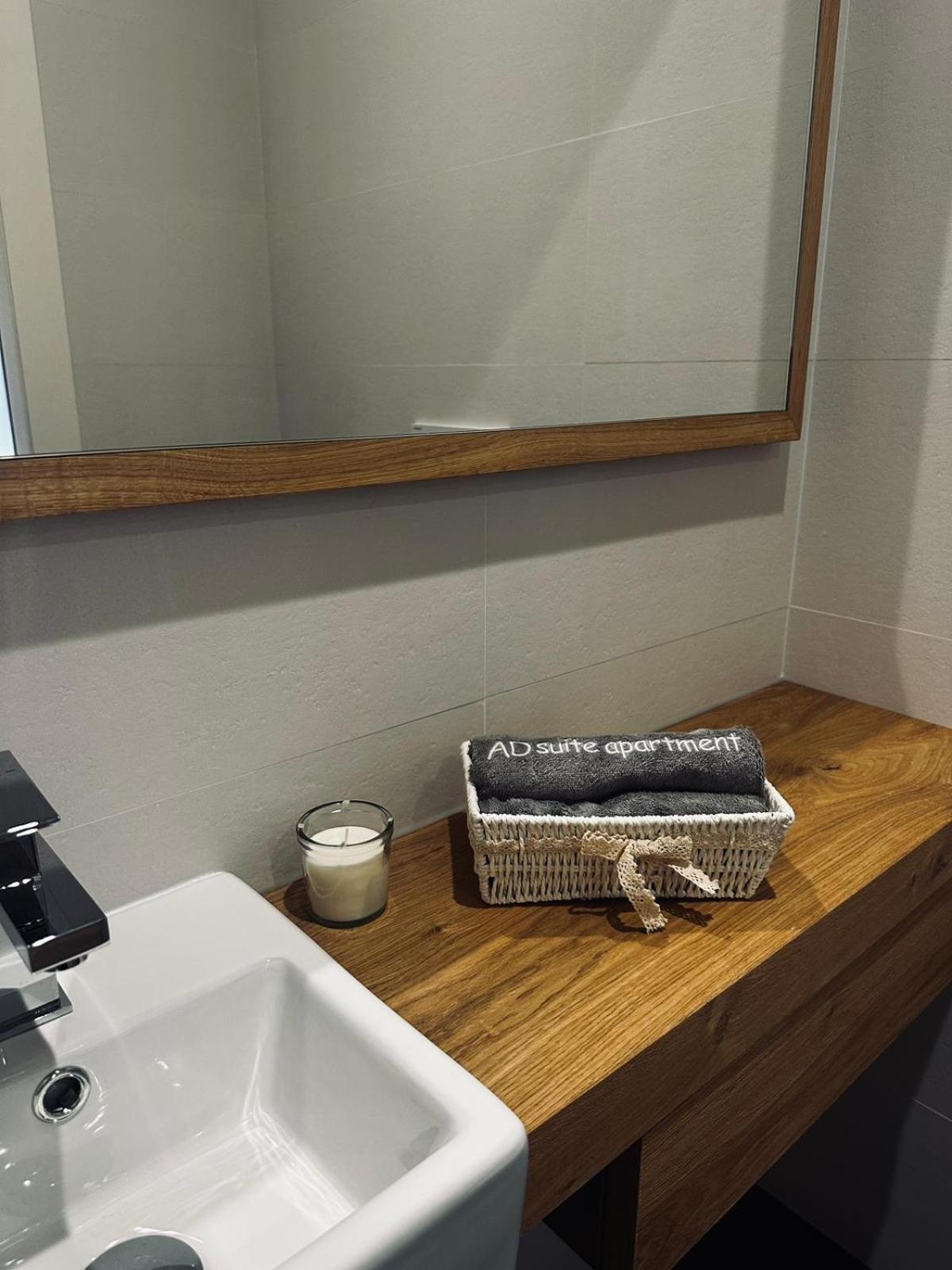 Ad Suite Apartment Riva del Garda Kültér fotó