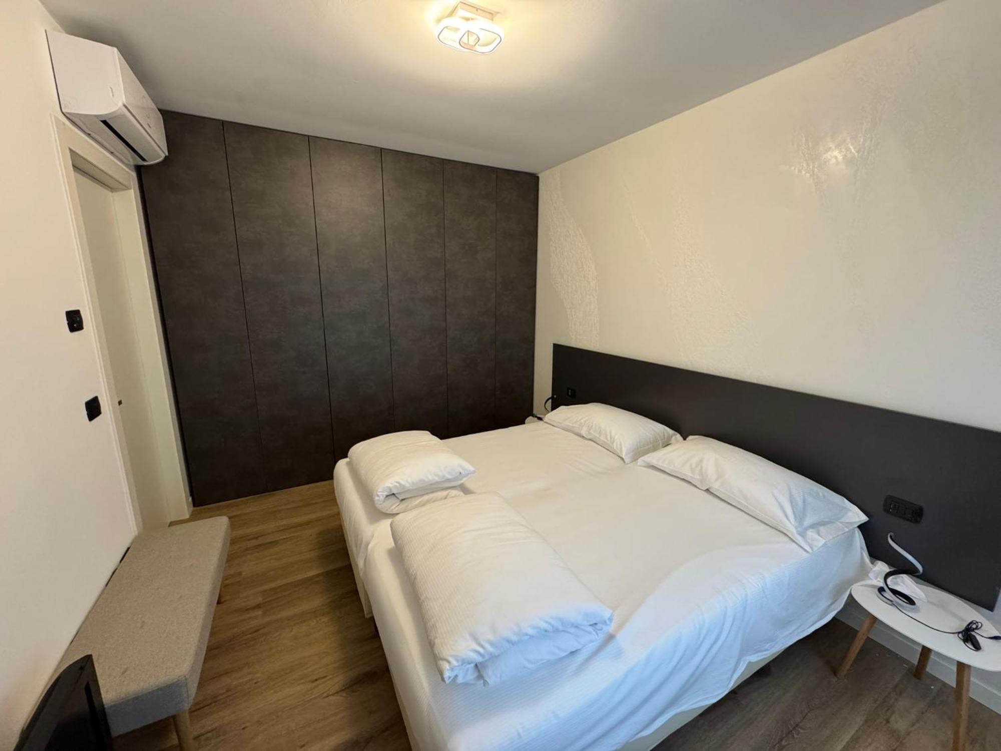 Ad Suite Apartment Riva del Garda Kültér fotó