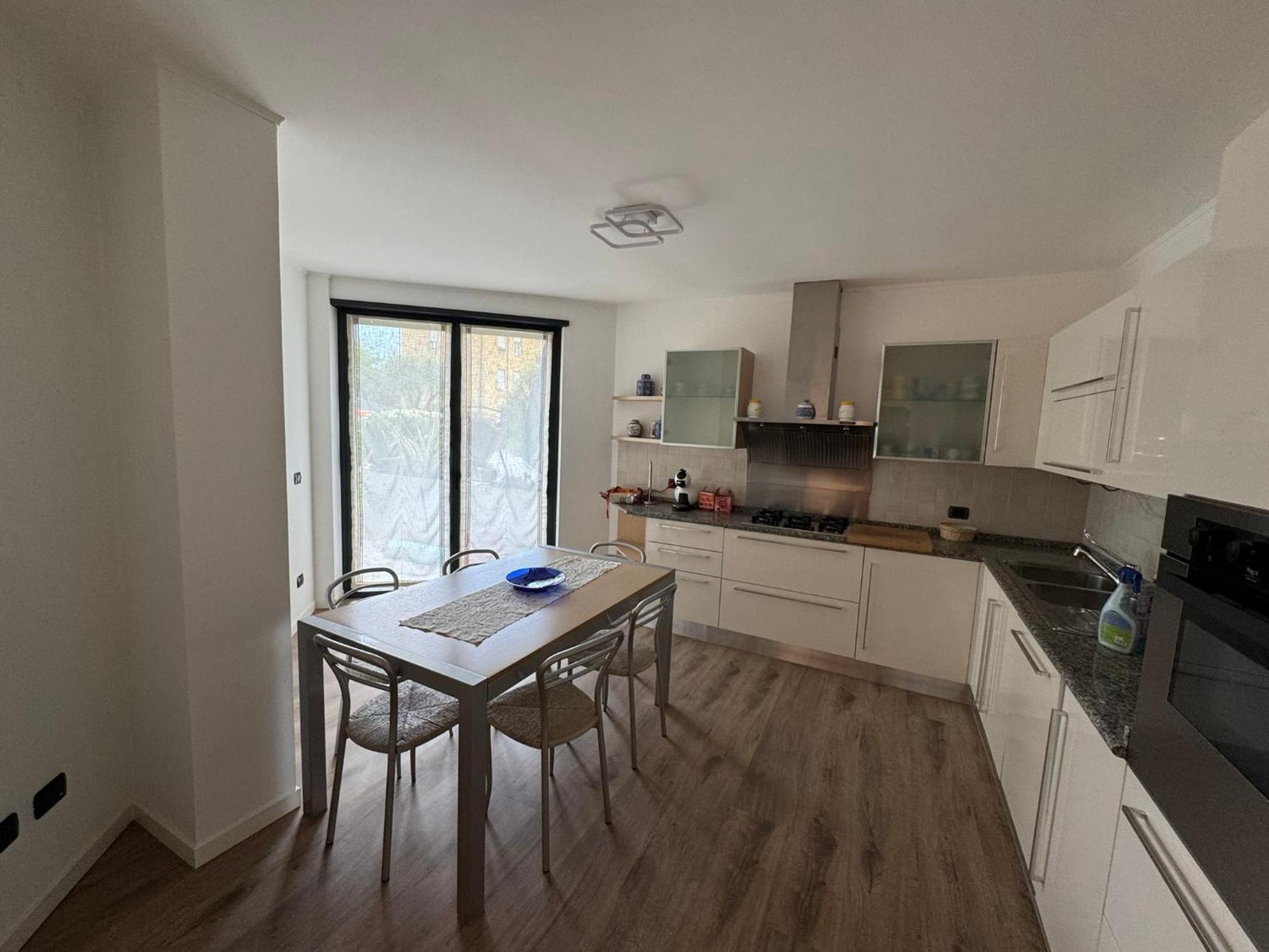 Ad Suite Apartment Riva del Garda Kültér fotó